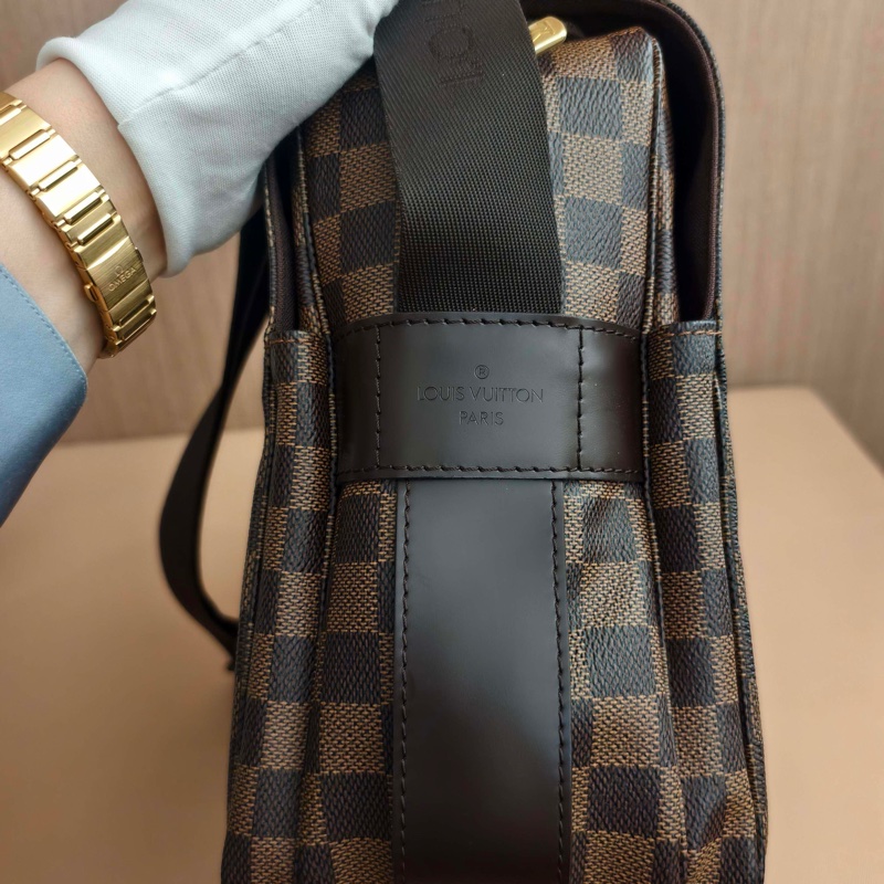 Lv 路易威登 男士郵差包棋盤格豆腐包 皮革 長 28 x 寬 15 x-7