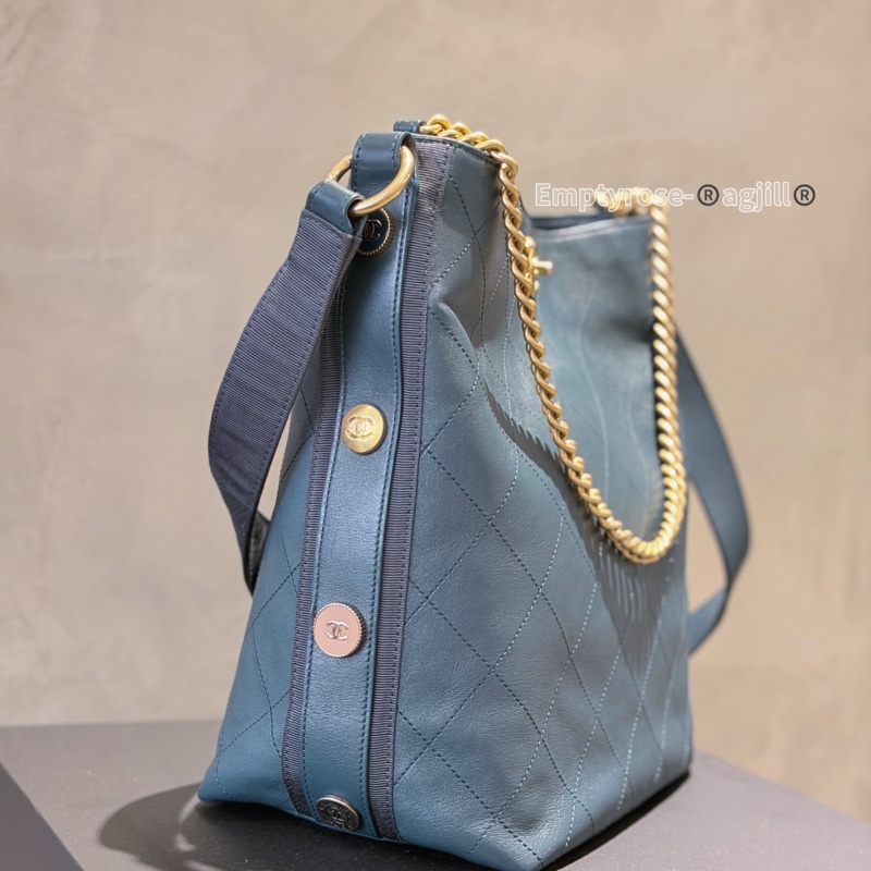 CHANEL hobo 嬉皮徽章包🪅水桶包-1