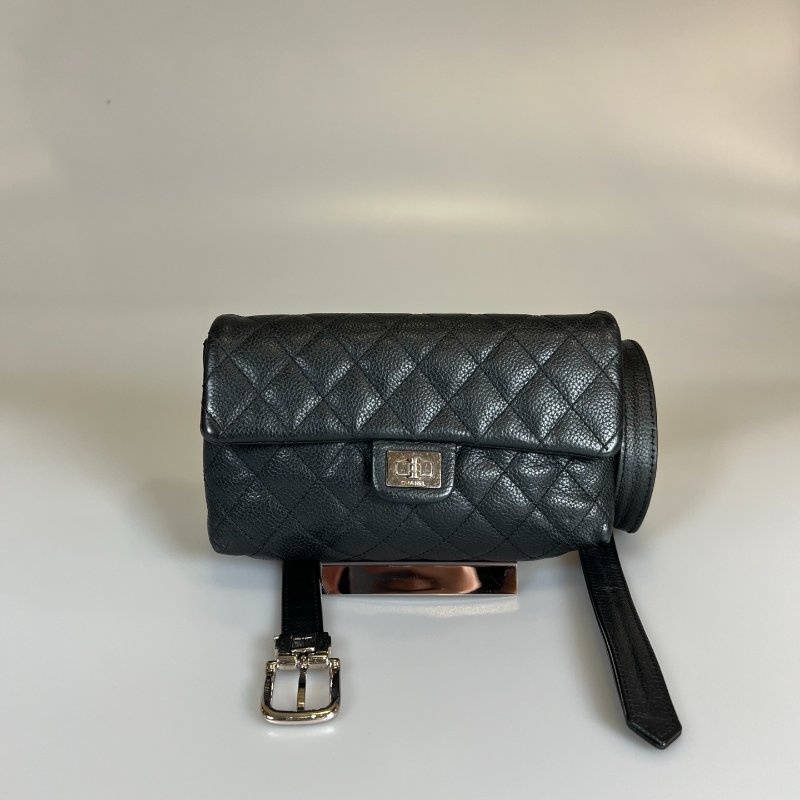 CHANEL 櫃姐腰包荔枝黑-1