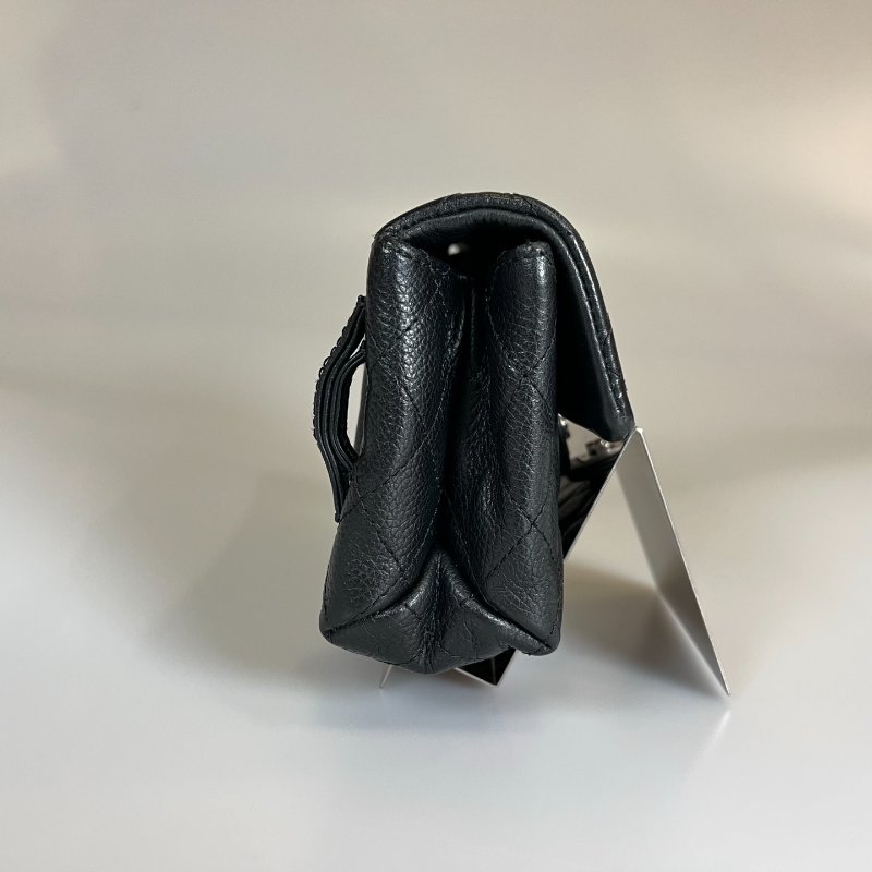 CHANEL 櫃姐腰包荔枝黑-3