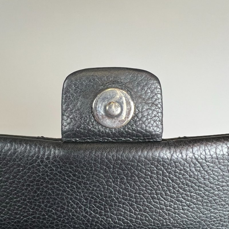 CHANEL 櫃姐腰包荔枝黑-11