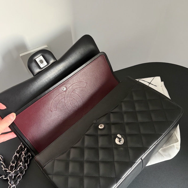Chanel 香奈兒 黑銀羊皮 CF jumbo 18開有卡 好成色 包型好 尺寸30*20-10