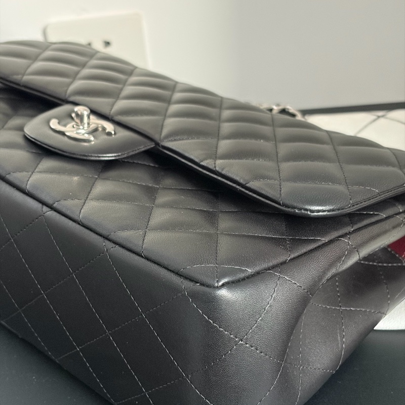 Chanel 香奈兒 黑銀羊皮 CF jumbo 18開有卡 好成色 包型好 尺寸30*20-11