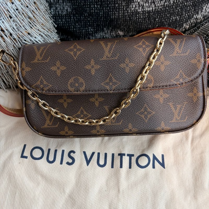 LV 原花紋 IVY 翻蓋兩用款 晶片款-1