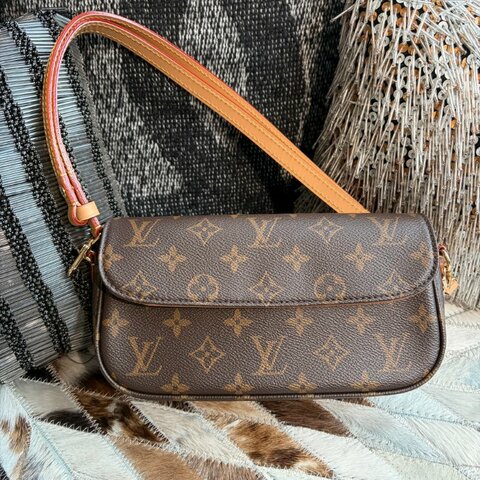 LV 原花紋 IVY 翻蓋兩用款 晶片款