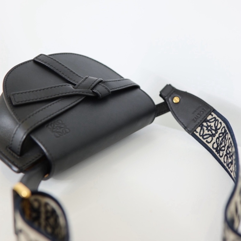 二手Loewe gate mini 經典黑-3
