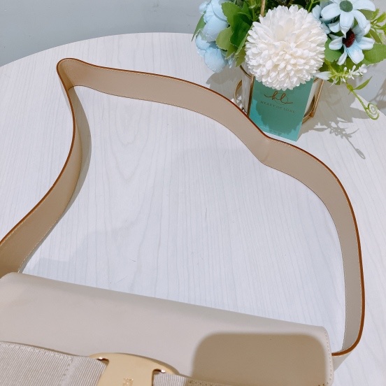 TK1977 菲拉格慕中古米白色斜挎包SALVATORE FERRAGAMO VINTAGE VARA SHOULDER BAG-20