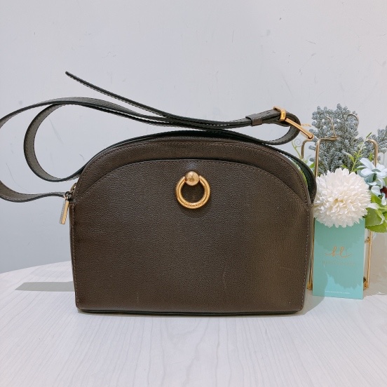 TK1979 思琳中古金色斜挎包CELINE VINTAGE ROUND GOLD BUCKLE SHOULDER BAG CALFSKIN-0