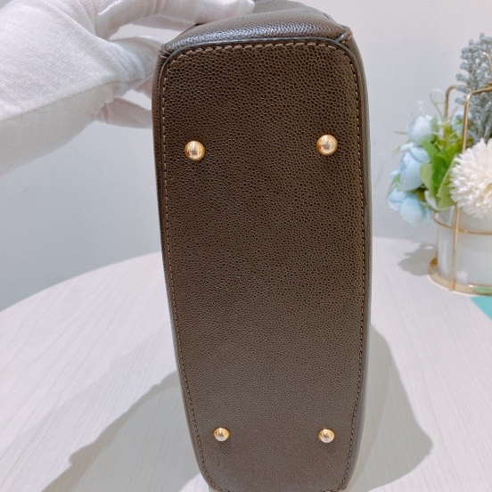 TK1979 思琳中古金色斜挎包CELINE VINTAGE ROUND GOLD BUCKLE SHOULDER BAG CALFSKIN-8