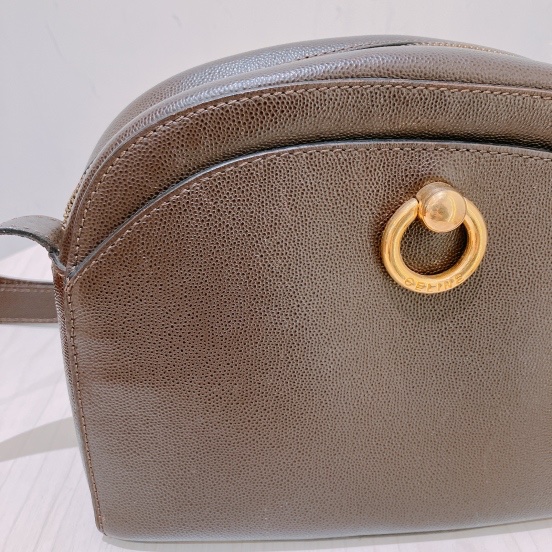TK1979 思琳中古金色斜挎包CELINE VINTAGE ROUND GOLD BUCKLE SHOULDER BAG CALFSKIN-13
