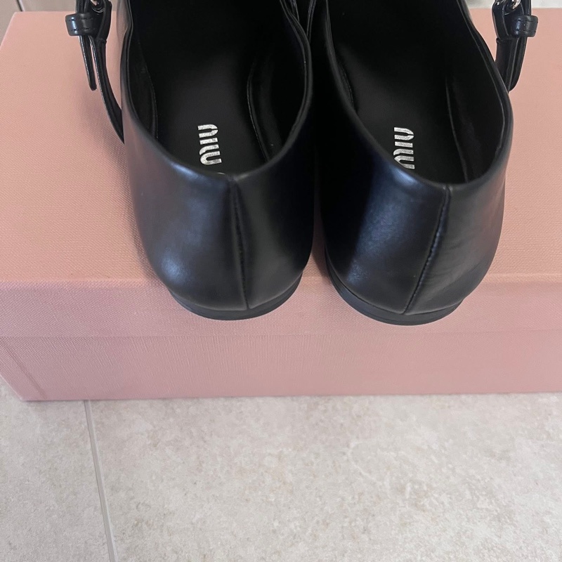 售9新miu Miu 娃娃鞋😆🥳-4