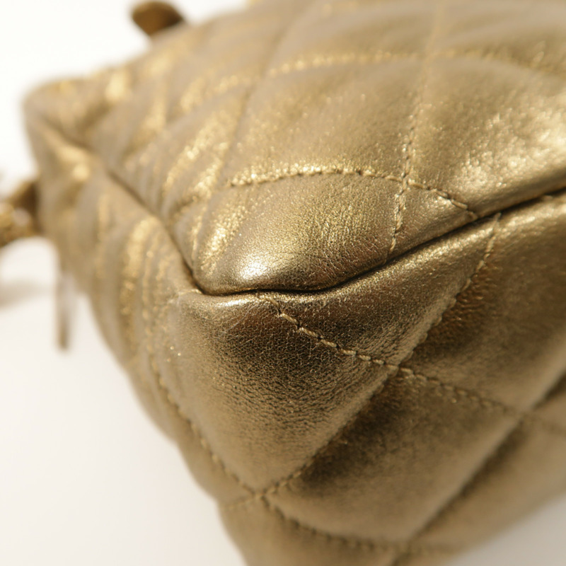 CHANEL 羊皮皮革Drawstring Bag金扣肩背袋-11