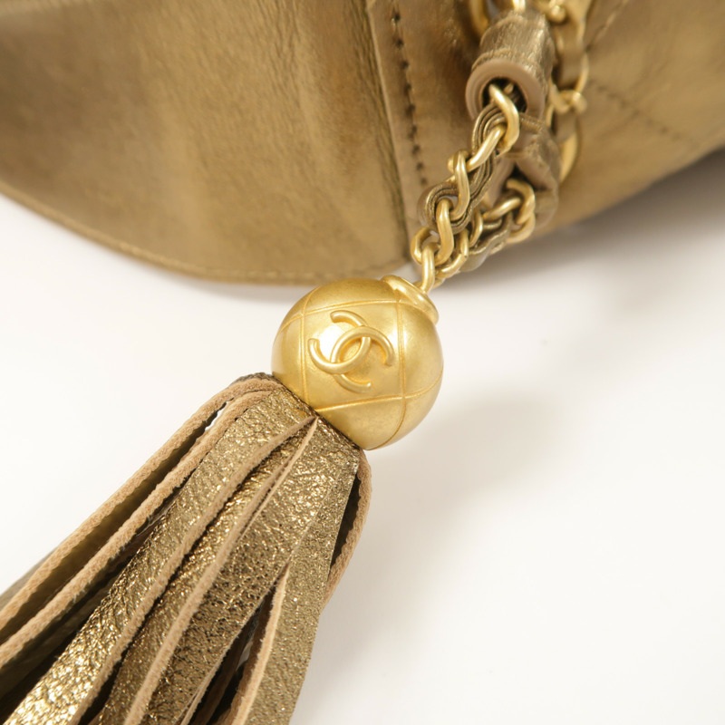 CHANEL 羊皮皮革Drawstring Bag金扣肩背袋-12