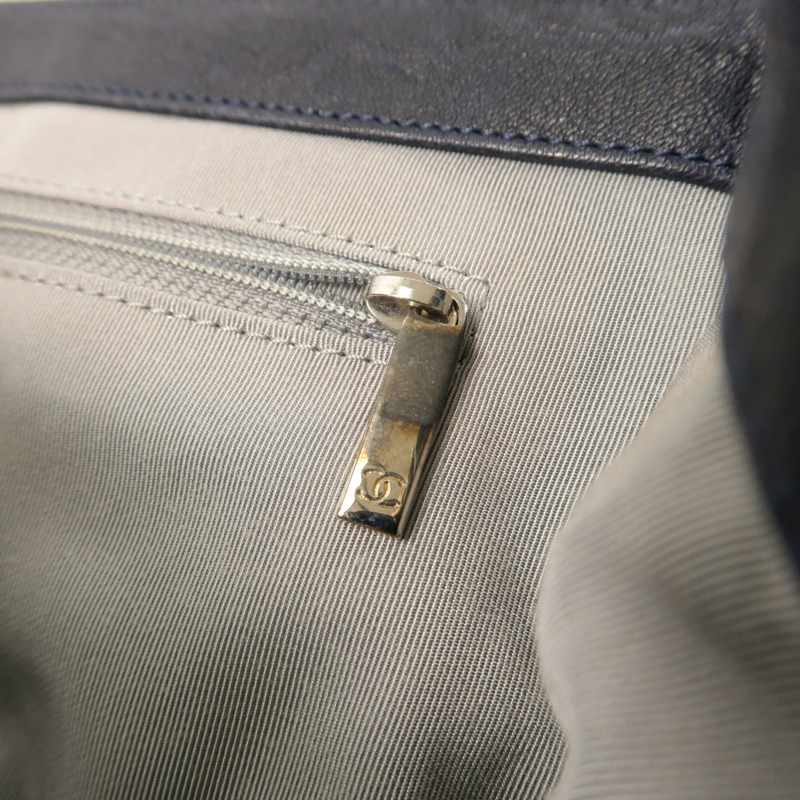 CHANEL 牛皮皮革Chain Shoulder銀扣鏈帶肩背袋-18