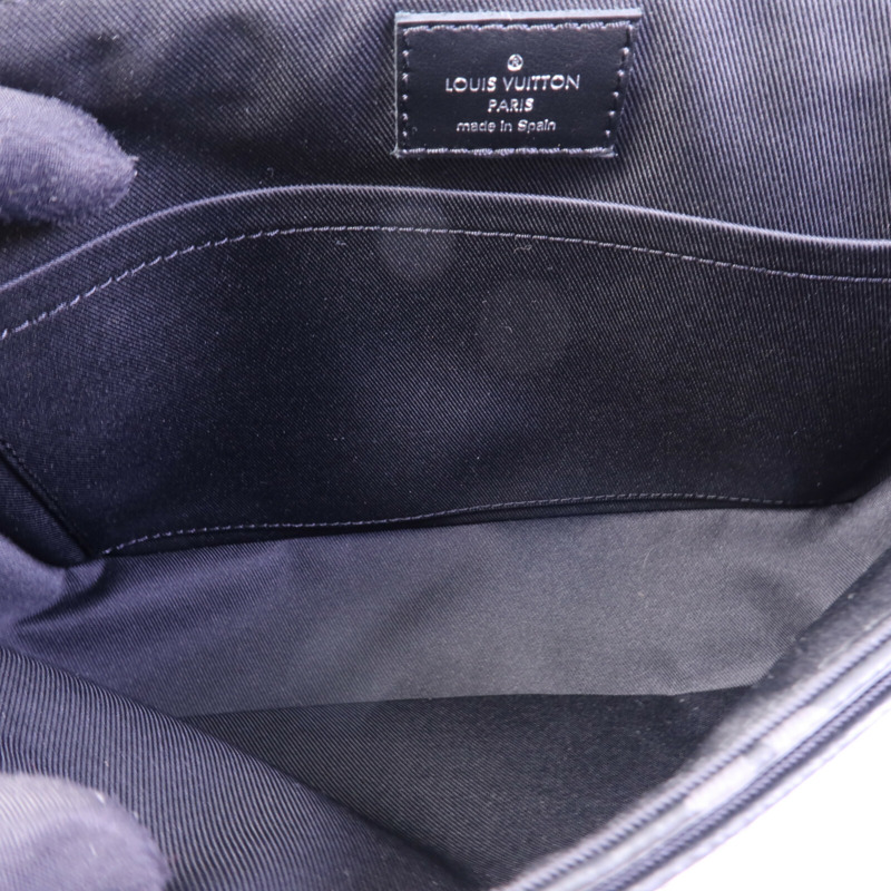 LOUIS VUITTON Monogram Eclipse District Pm銀扣肩背袋-4