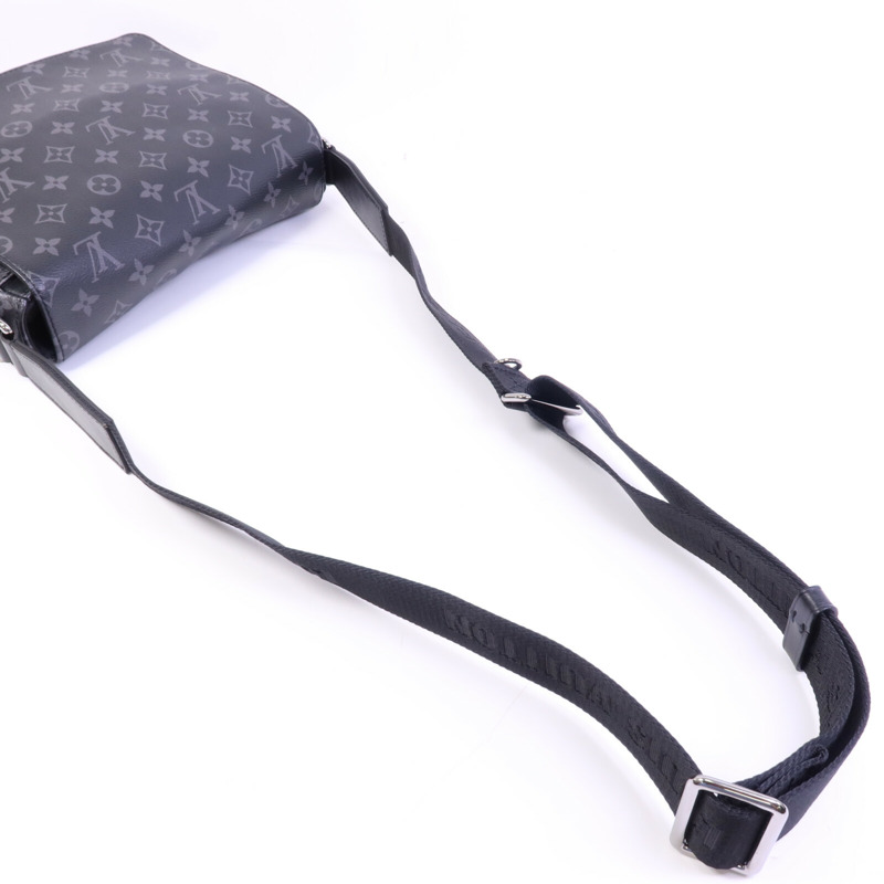 LOUIS VUITTON Monogram Eclipse District Pm銀扣肩背袋-7
