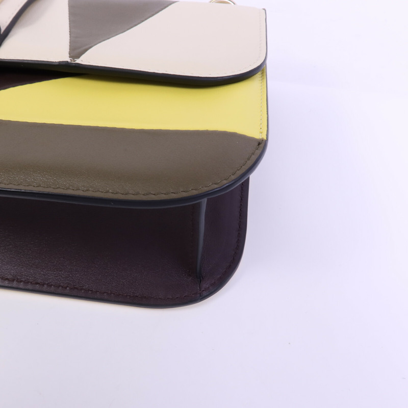 Valentino 牛皮皮革Garavani Glam Lock金扣鏈帶肩背袋-10