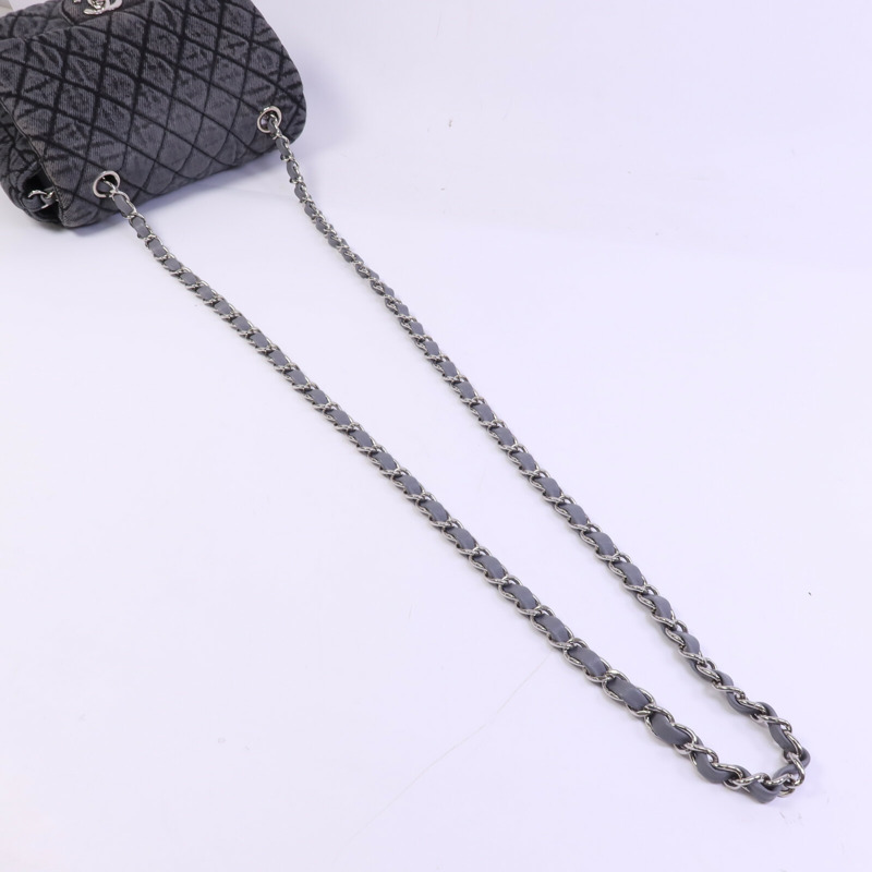 CHANEL 牛仔布Chain Shoulder Bag銀扣鏈帶肩背袋-8