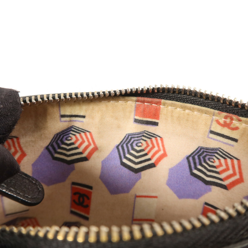 CHANEL 牛皮皮革Mini Pouch銀扣小袋-17