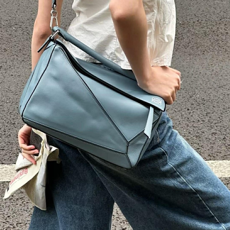 🎩👠Loewe羅意威Puzzle小号 霧霾蓝幾何包 尺寸24×16 附件肩帶-2