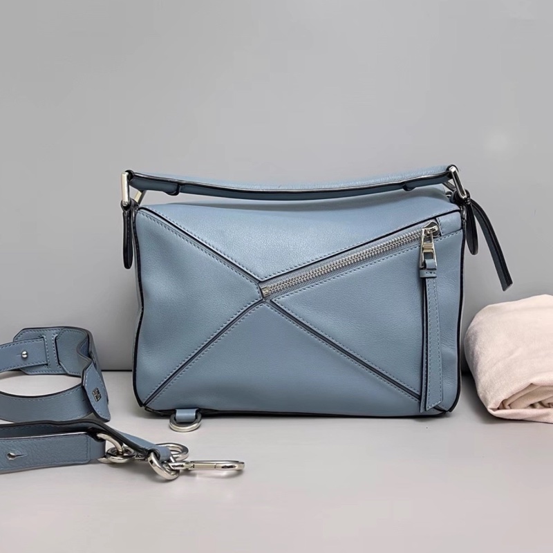 🎩👠Loewe羅意威Puzzle小号 霧霾蓝幾何包 尺寸24×16 附件肩帶-9