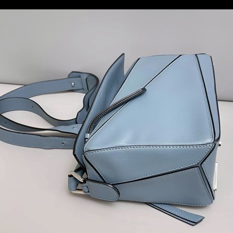 🎩👠Loewe羅意威Puzzle小号 霧霾蓝幾何包 尺寸24×16 附件肩帶-14