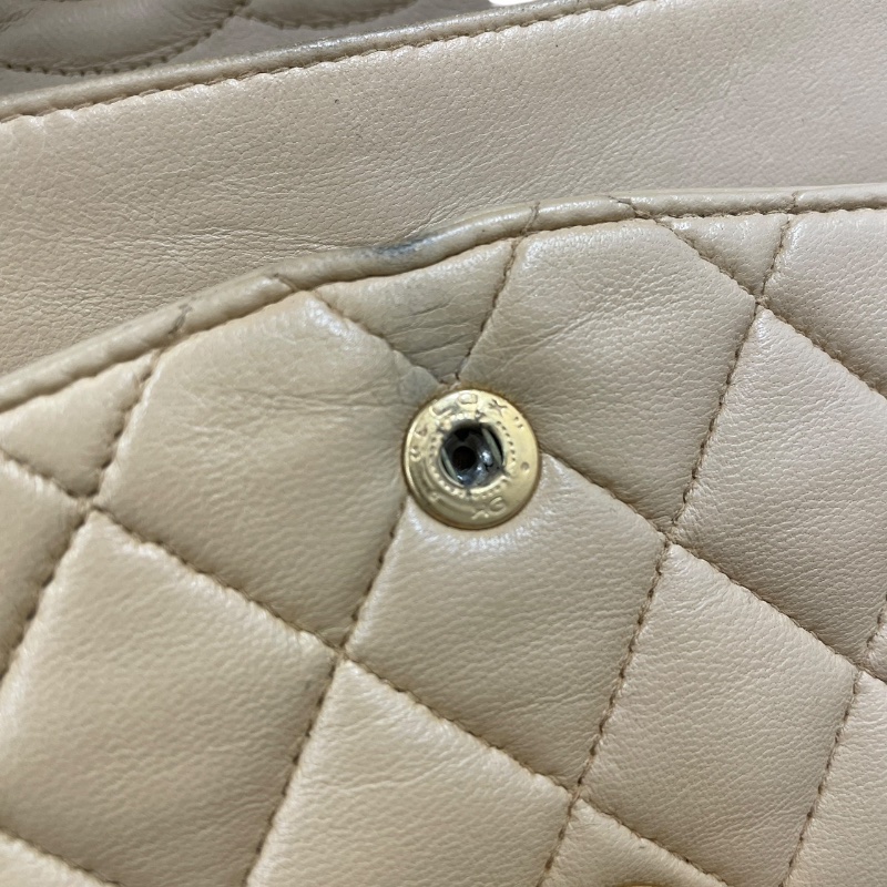 CHANEL 香奈兒 MATELASSE CF25 肩背包 羊皮 奶茶色 金釦-13