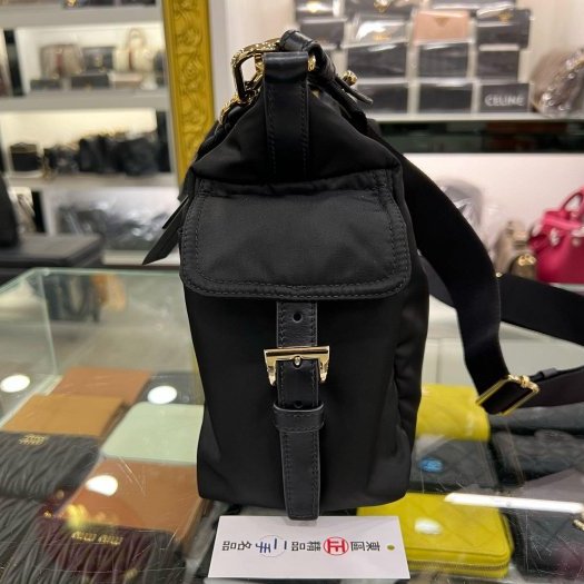 東區正精品㊣PRADA 1BC264 黑色尼龍金三角牌雙口袋相機包斜背包郵差包手提包 RZ6323-11
