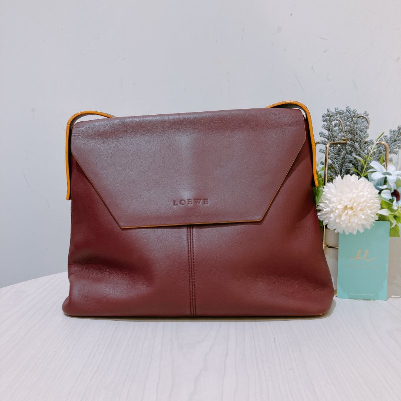 TK1981	 Loewe Vintage Flap Shoulder Bag Lambskin Red x Yellow-0