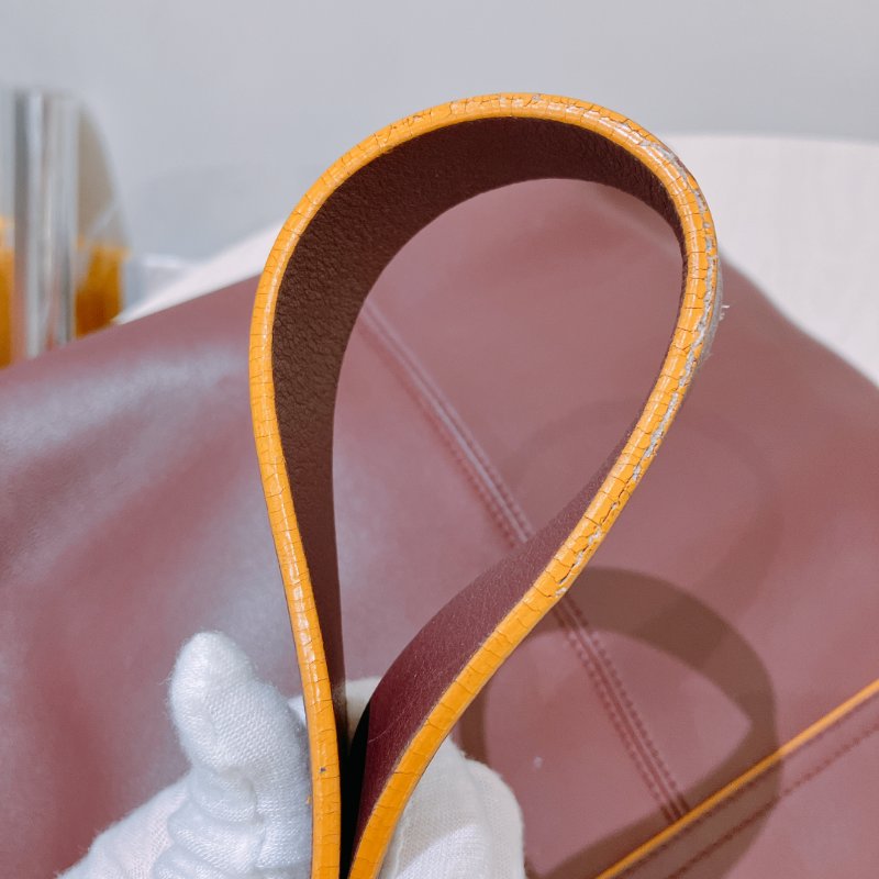 TK1981	 Loewe Vintage Flap Shoulder Bag Lambskin Red x Yellow-10