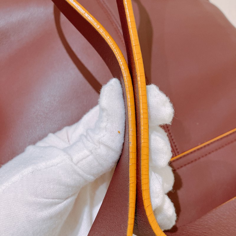 TK1981	 Loewe Vintage Flap Shoulder Bag Lambskin Red x Yellow-11