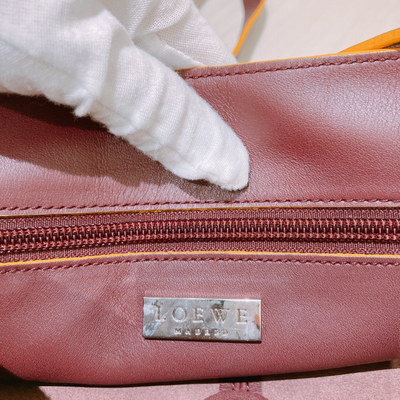 TK1981	 Loewe Vintage Flap Shoulder Bag Lambskin Red x Yellow-20