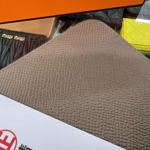 東區正精品㊣HERMES SILK IN Epsom 愛馬仕大象灰色全皮內粉紫色圖騰絲巾短夾 K刻 RZ6324-12