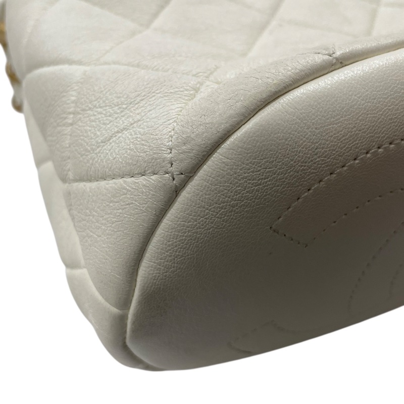 CHANEL 香奈兒 珍珠手把 水桶包 皮革 白色 金釦-8