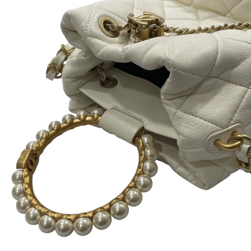 CHANEL 香奈兒 珍珠手把 水桶包 皮革 白色 金釦-10