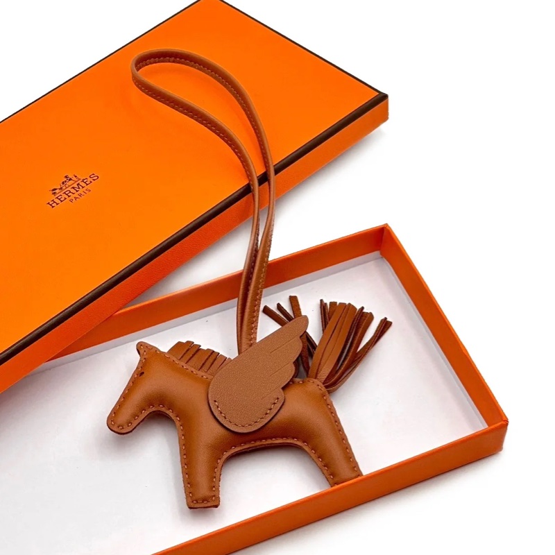 平台最低價稀缺最熱門款近新✨ HERMES 愛馬仕 pegase小飛馬 RODEO飛馬吊飾 (金棕色)-6