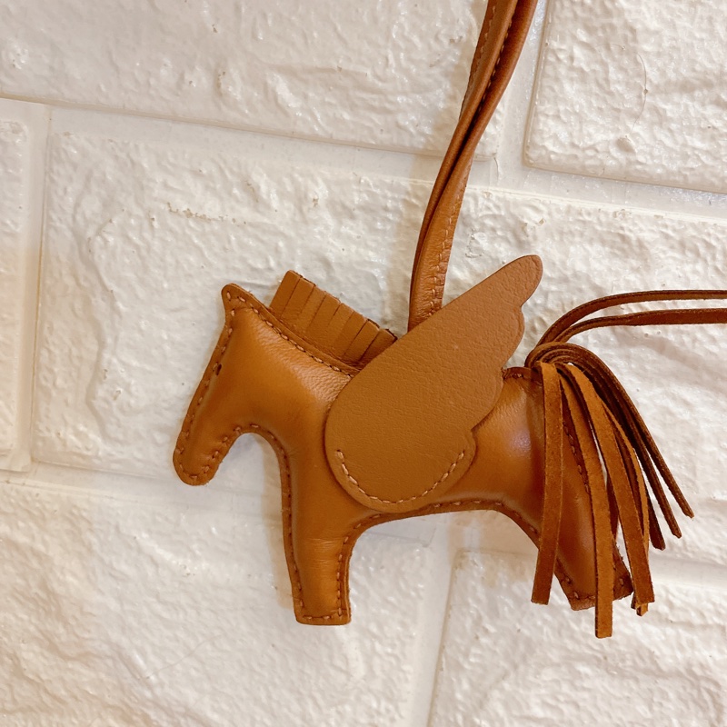 平台最低價稀缺最熱門款近新✨ HERMES 愛馬仕 pegase小飛馬 RODEO飛馬吊飾 (金棕色)-14