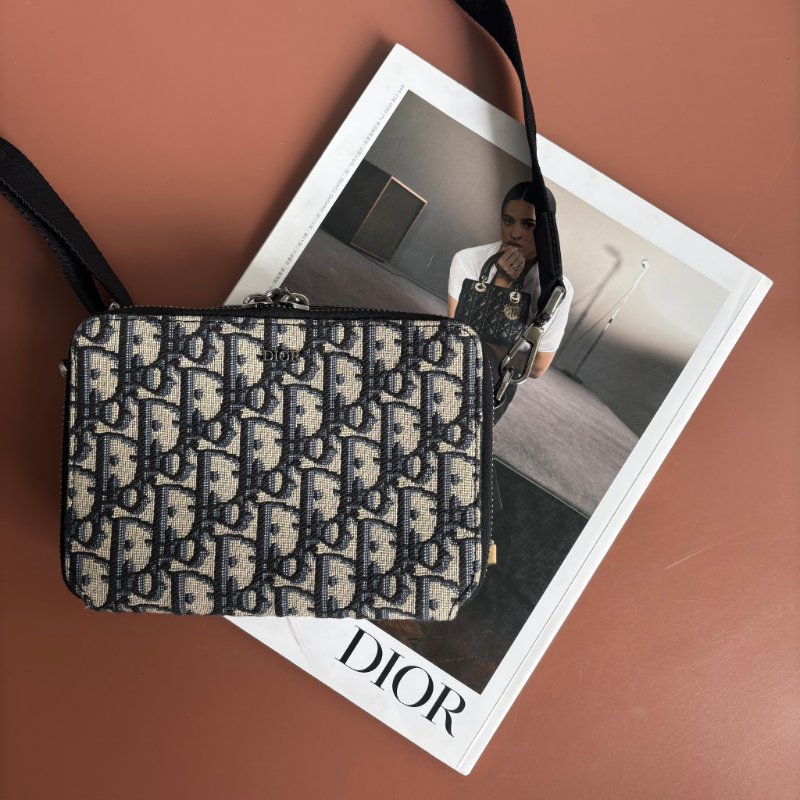 ::Christian Dior::  Oblique 經典緹花布 小牛皮飾邊雙層拉鍊手拿/斜背包 (黑/米)-0