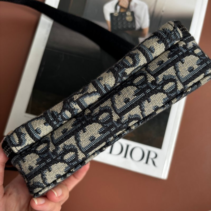 ::Christian Dior::  Oblique 經典緹花布 小牛皮飾邊雙層拉鍊手拿/斜背包 (黑/米)-3