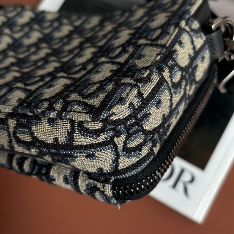 ::Christian Dior::  Oblique 經典緹花布 小牛皮飾邊雙層拉鍊手拿/斜背包 (黑/米)-4