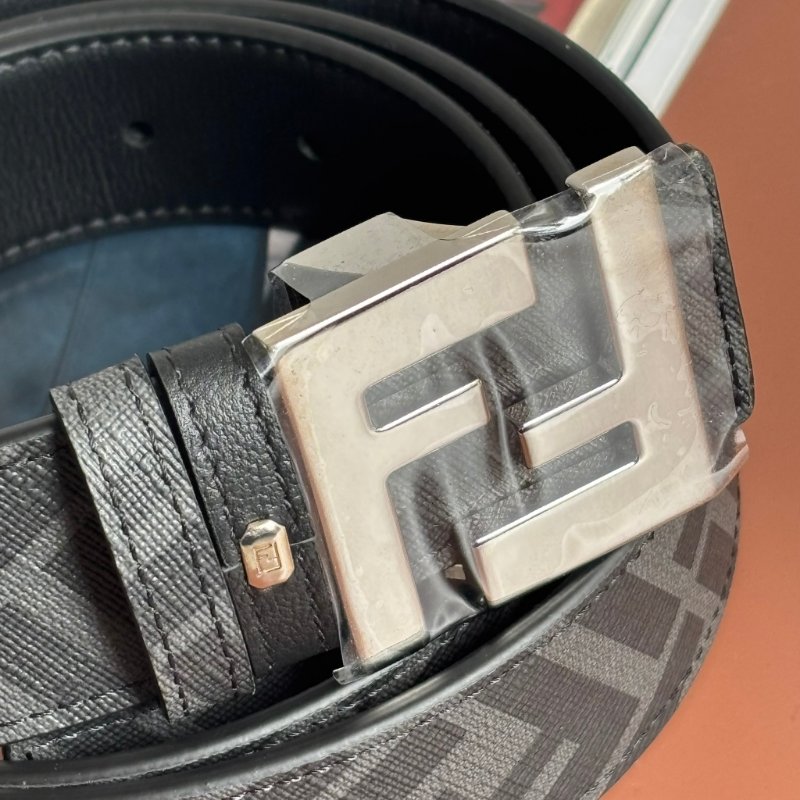 ::FENDI:: 滿版 FF圓形皮帶 黑色皮革雙面皮帶 腰帶 110 公分-1