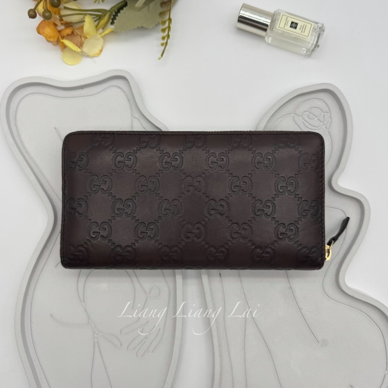 GUCCI 古馳 GG 壓紋金屬LOGO小牛皮深咖啡色長夾-1