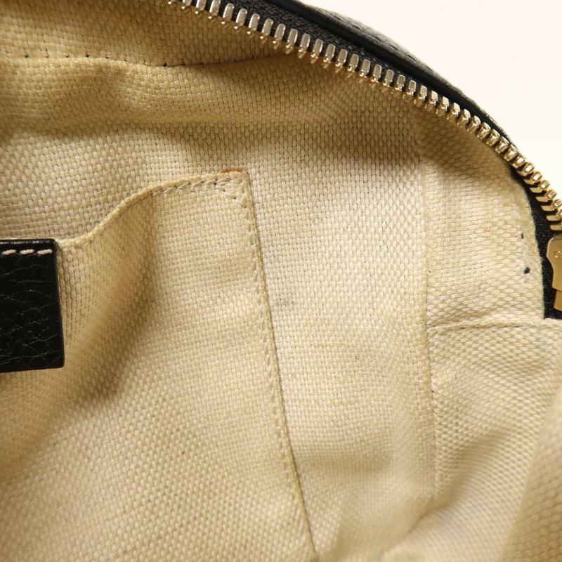 GUCCI 牛皮皮革Soho Disco金扣肩背袋-15