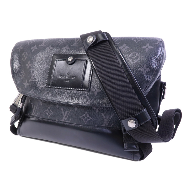 LOUIS VUITTON Monogram Eclipse Messenger PM Voyager銀扣肩背袋-2
