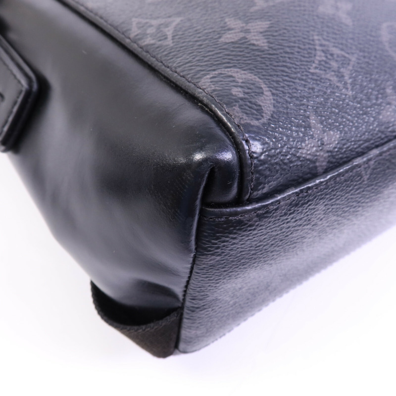 LOUIS VUITTON Monogram Eclipse Messenger PM Voyager銀扣肩背袋-12