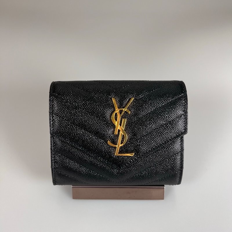 YSL 403943  黑金魚子醬三折短夾-0