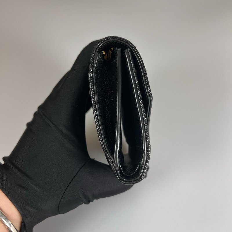 YSL 403943  黑金魚子醬三折短夾-2