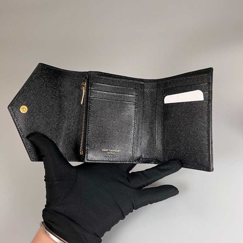 YSL 403943  黑金魚子醬三折短夾-4