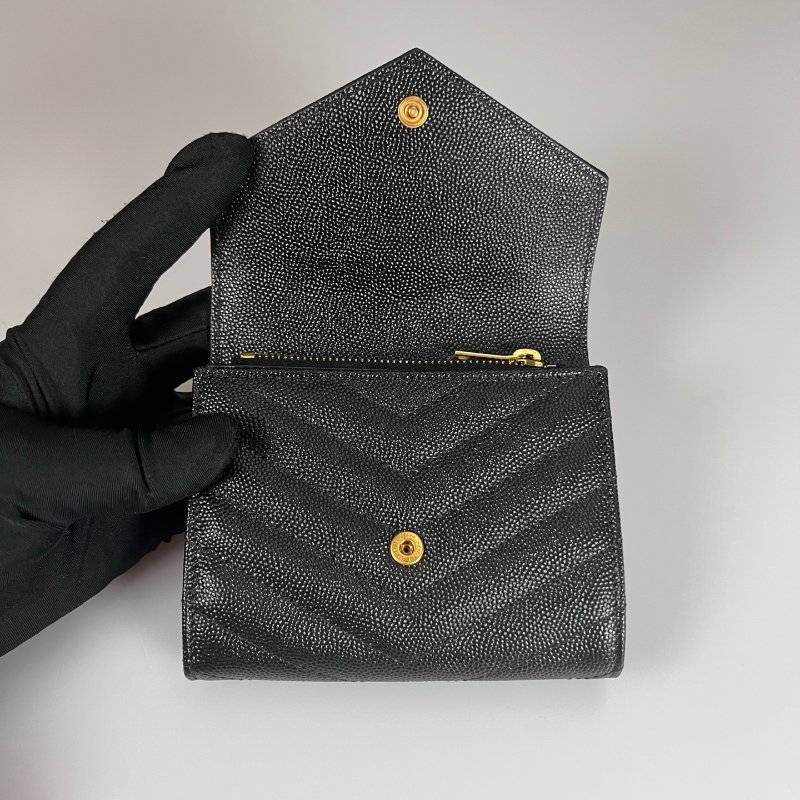 YSL 403943  黑金魚子醬三折短夾-5