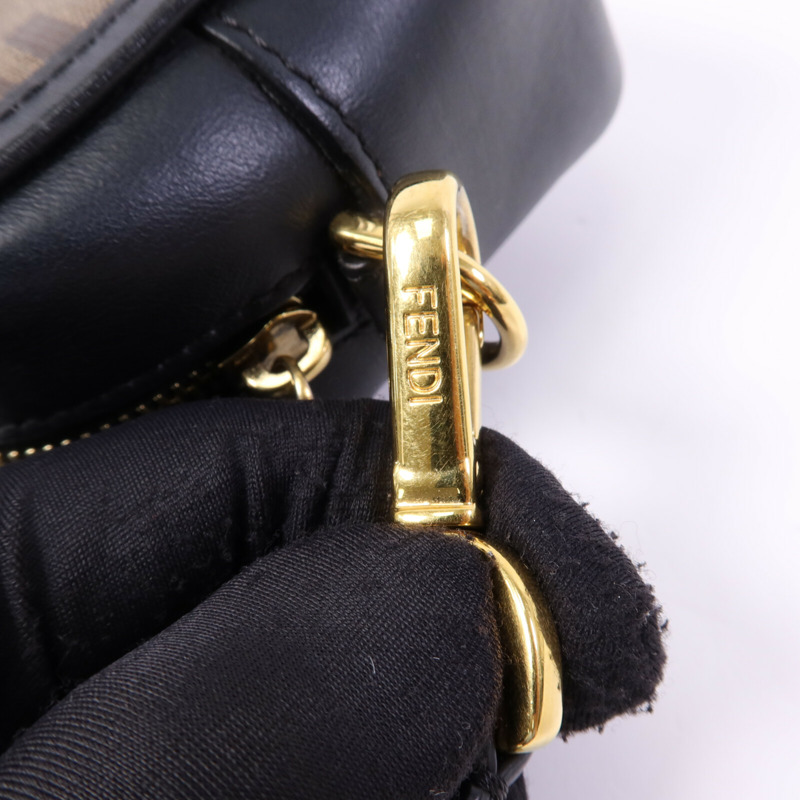 FENDI 塗層帆布Shoulder Bag金扣肩背袋-13